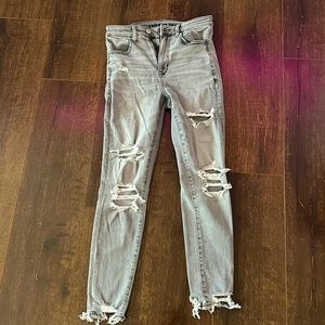 American Eagle gray denim ripped skinny jeans size 6